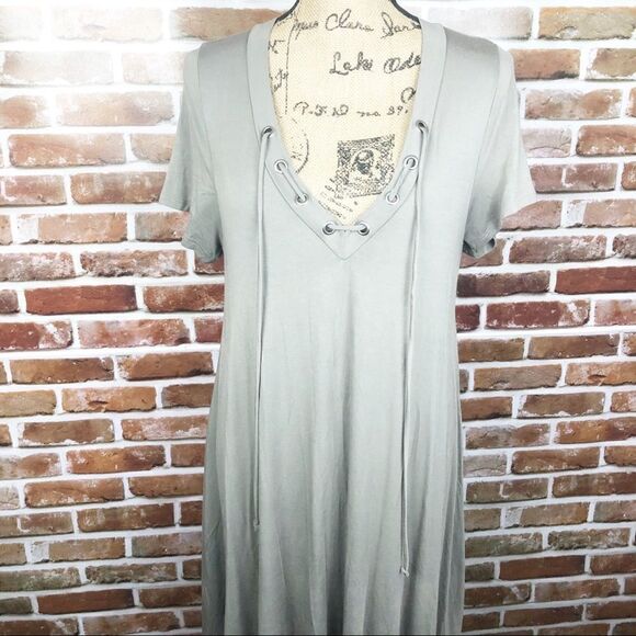 Lulu*s Shirt Dress Size M - Picture 3 of 6